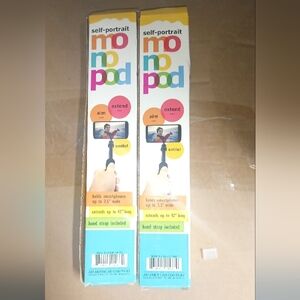 Set of 2 Selfie Sticks